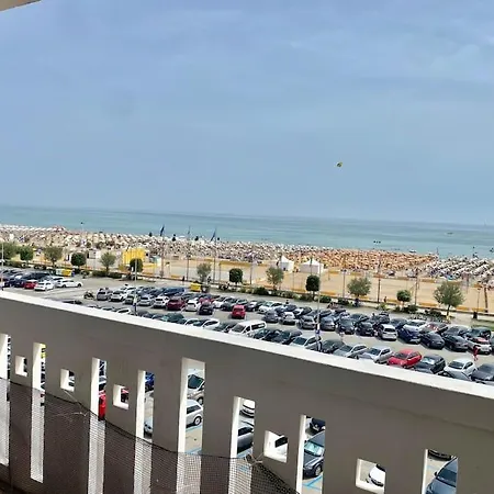 5 Posti Fronte Mare شقة *